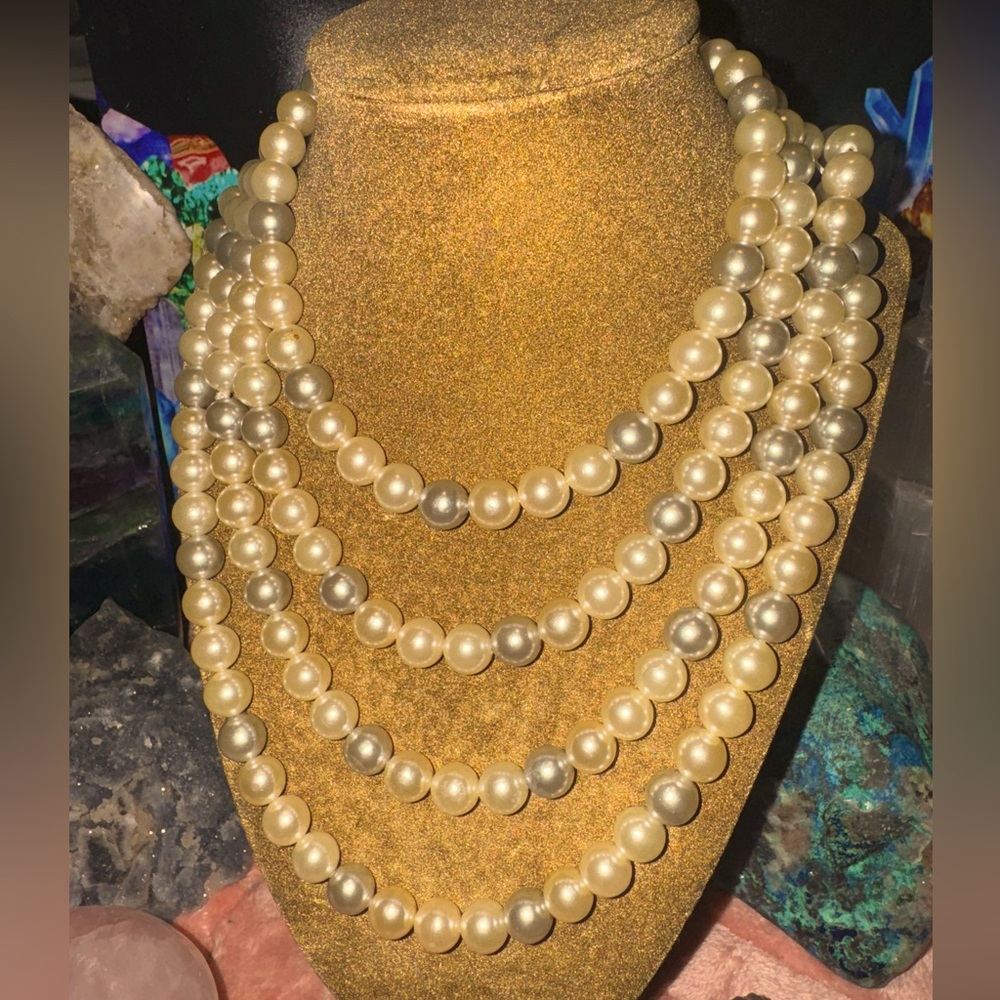 Long faux pearl necklace. Cream and gray